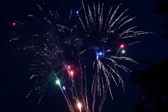 Feuerwerk zu einer Hochzeit in Bodenheim (in der Nähe von Mainz / Rheinland-Pfalz)