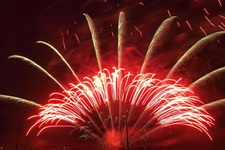 Feuerwerk zum Mainfest in Frankfurt